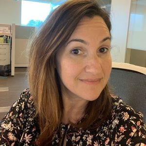 Meet your Posher, Stephanie